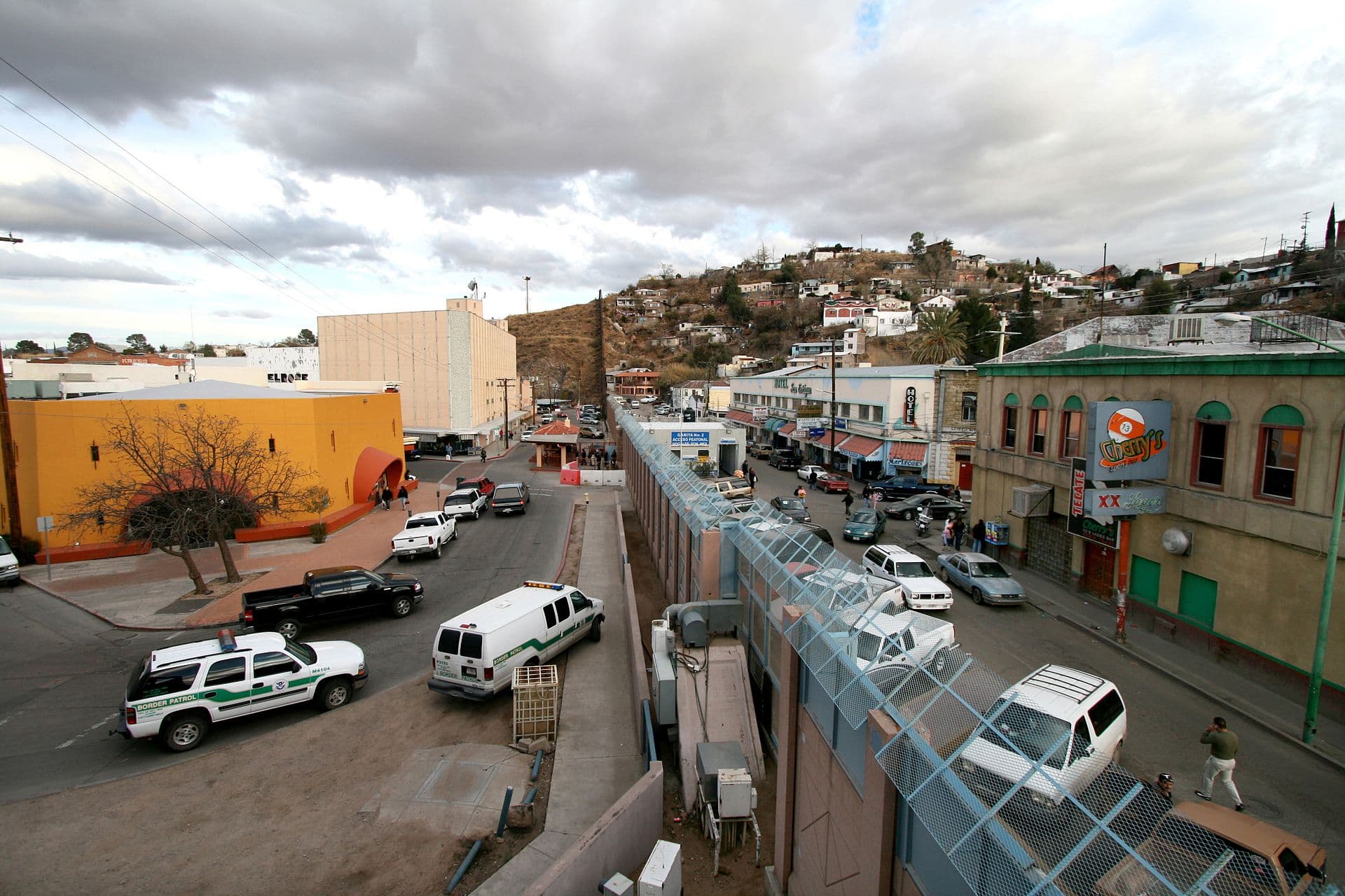 mexican-american-border